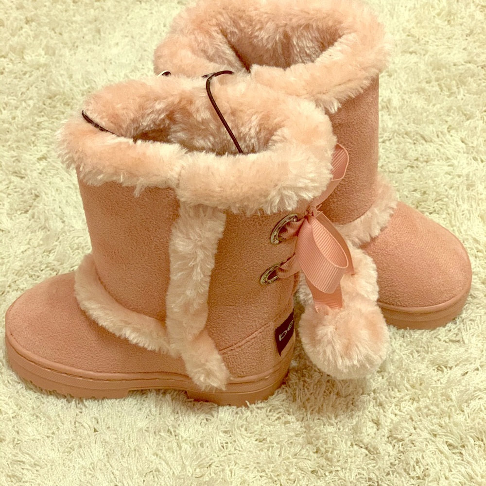 Girl boots